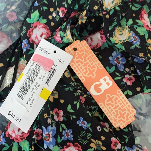 Gianni Bini V-Neck Floral Button Down Top NWT - Picture 8 of 8